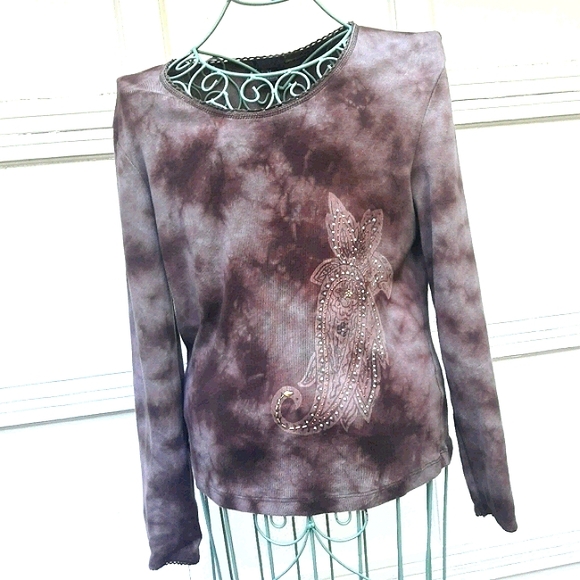 Long Sleeve Tee Shirt Y2K Fun Fun Swirl Dyed Graphic Tee Crystal Imprint Design - Picture 11 of 16